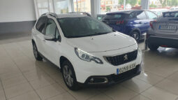 
										PEUGEOT 2008 1.5 DHI STYLE completo									
