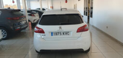 
										PEUGEOT 308 1.5 DHI STYLE completo									