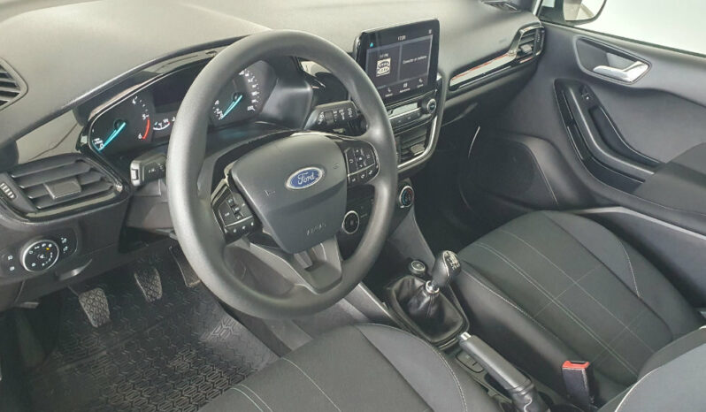 
								FORD FIESTA 1.5 TDCI TREND completo									