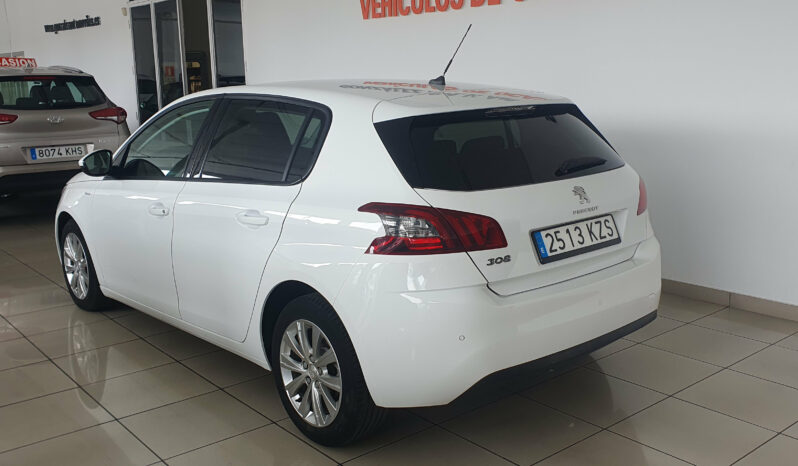 
								PEUGEOT 308 1.5 HDI 100CV. STYLE completo									