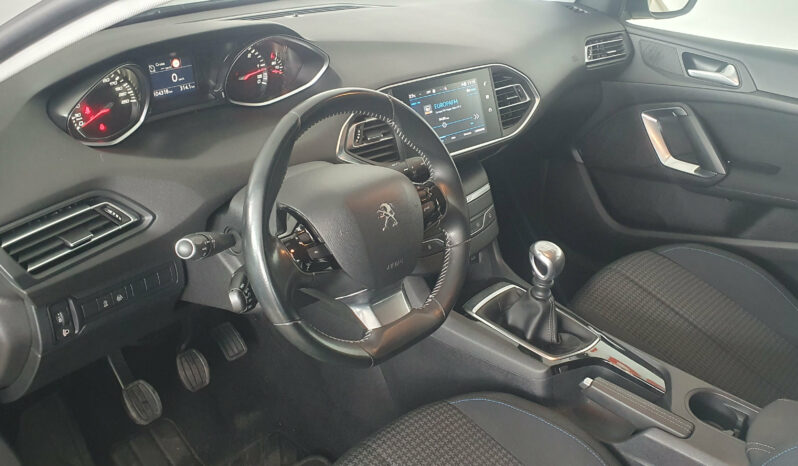 
								PEUGEOT 308 1.5 HDI 100CV. STYLE completo									