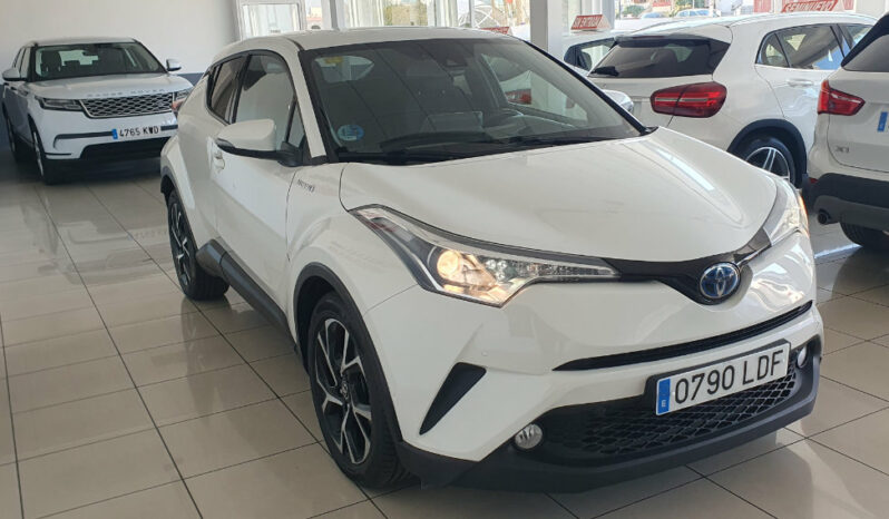 
								TOYOTA CHR 1.8 ADVANCE HYBRID completo									