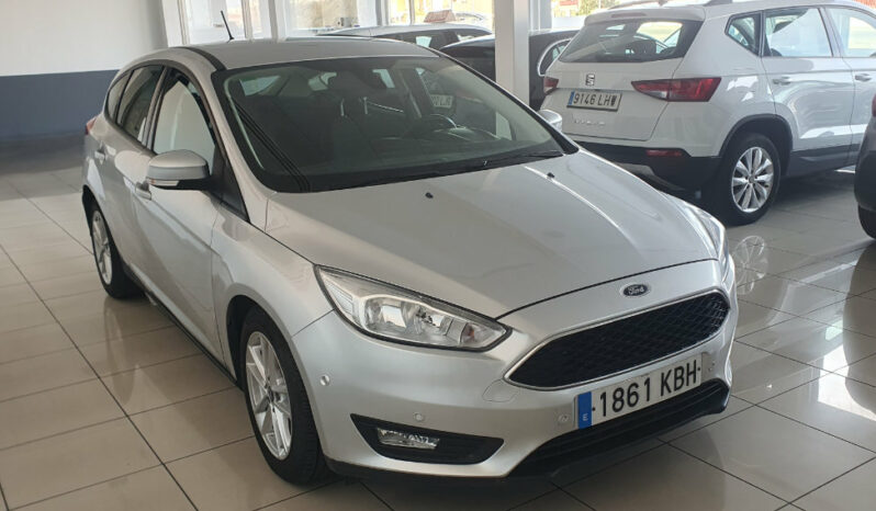 
								FORD FOCUS 1.5 TDCI TREND completo									