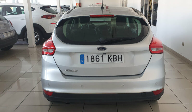 
								FORD FOCUS 1.5 TDCI TREND completo									