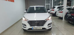 
										HYUNDAI TUCSON 1.6 CRDI 116CV SLE completo									