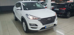 
										HYUNDAI TUCSON 1.6 CRDI 116CV SLE completo									