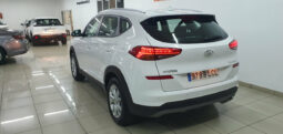 
										HYUNDAI TUCSON 1.6 CRDI 116CV SLE completo									