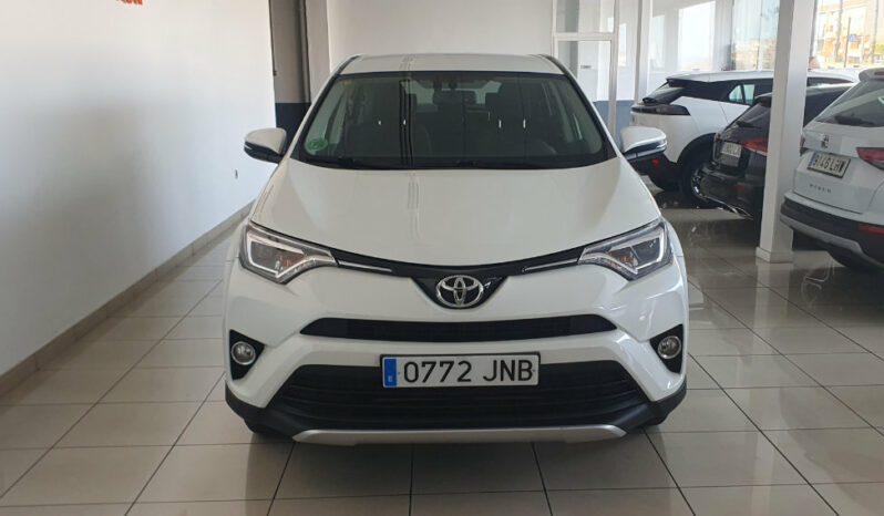 
								TOYOTA RAV 4 2.0D ADVANCE completo									