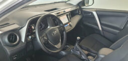 
										TOYOTA RAV 4 2.0D ADVANCE completo									