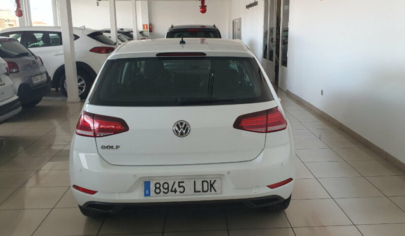 
								VOLKSWAGEN GOLF 1.6TDI ADVANCE completo									