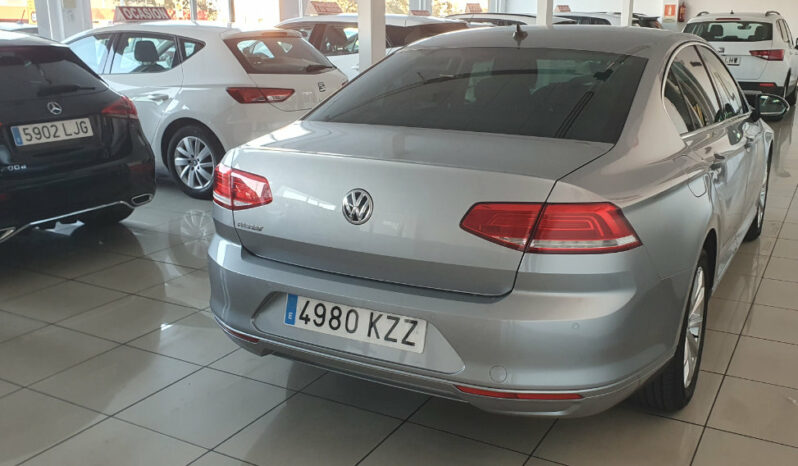 
								VOLKSWAGEN PASSAT 2.0 TDI 150CV ADVANCE completo									